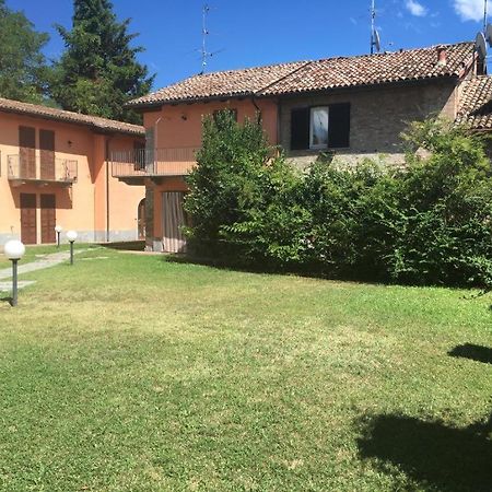 Bilocale Salice Terme Lägenhet Exteriör bild